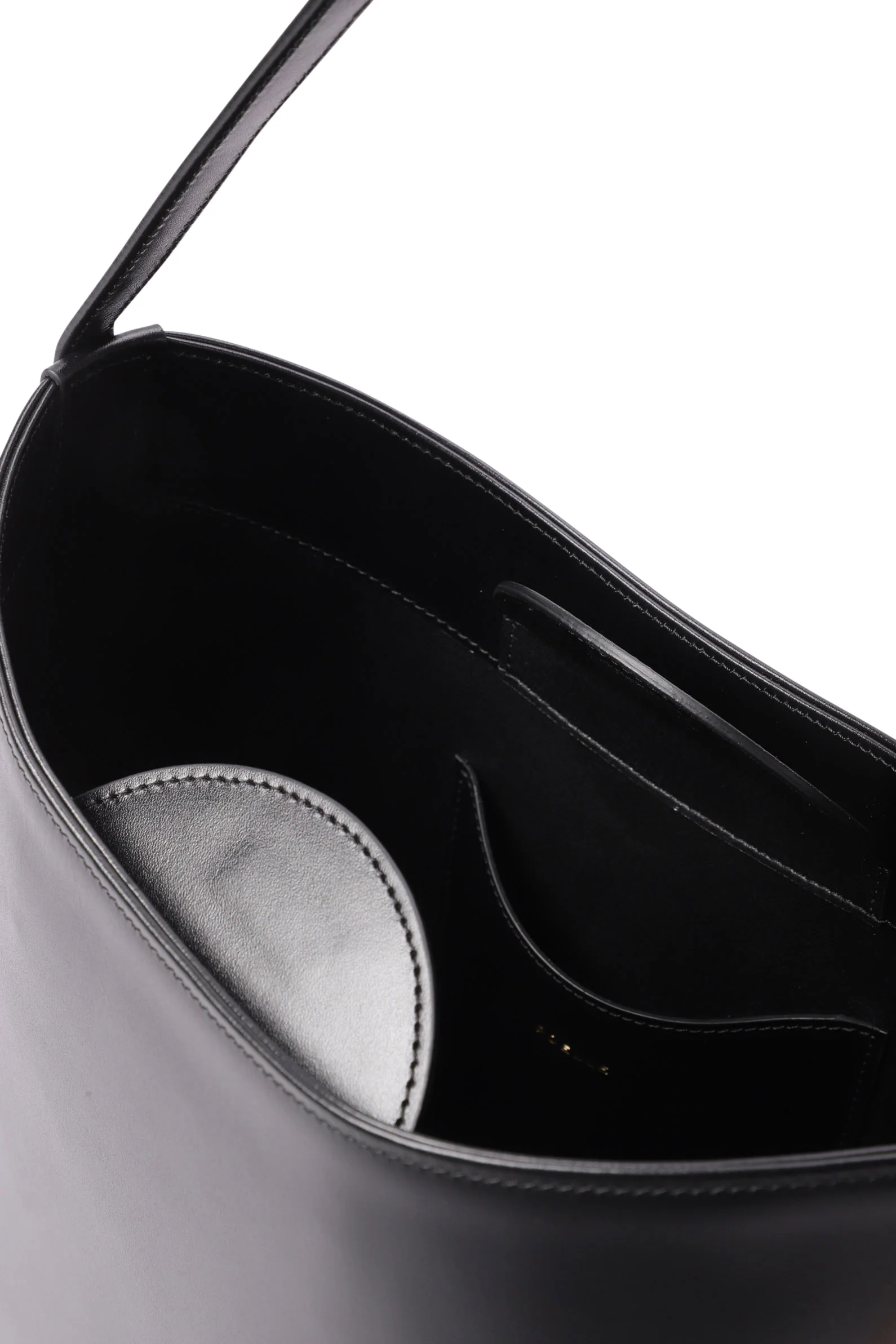 Bell Maxi in Black - Image 5