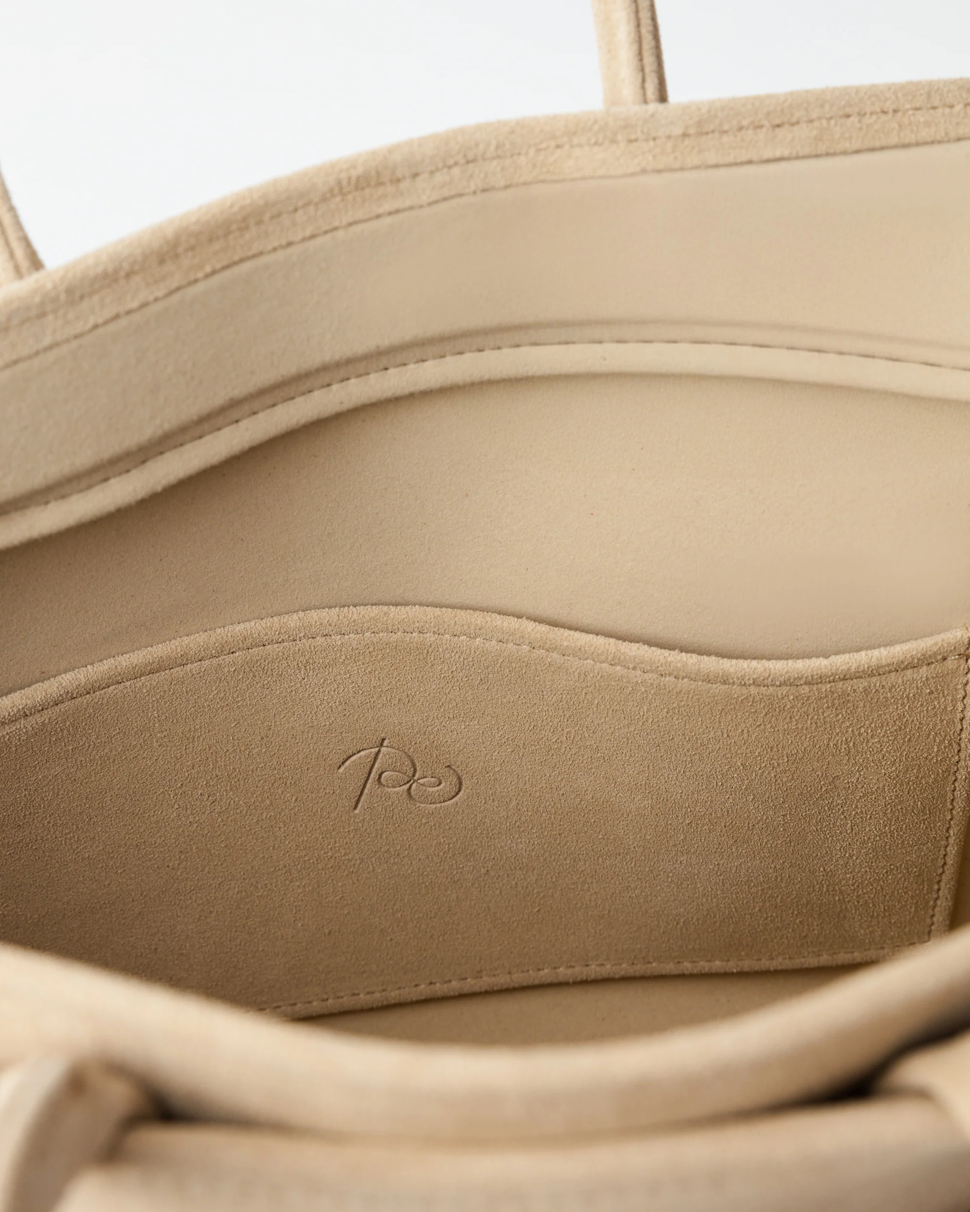 Object № 03 Bag Medium in Milky - Image 7